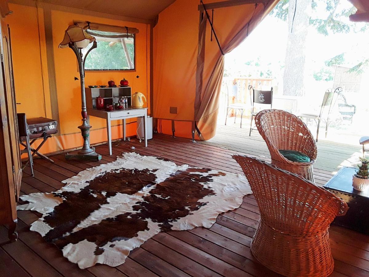 Le Lodge De Loge & Broc La Possonniere Exterior photo